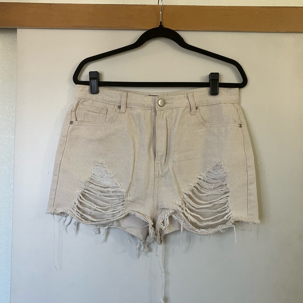 Boohoo beige denim cutoff shorts